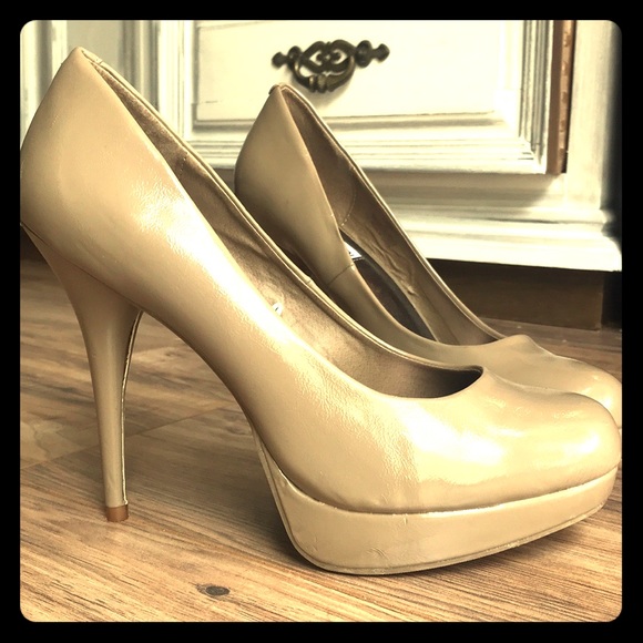 Steve Madden Shoes - ✨STEVE•MADDEN✨ Nude_Pump